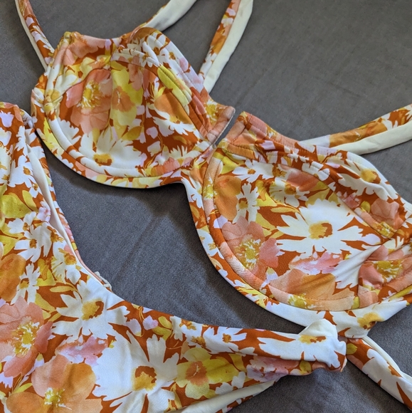 L*Space Camellia Cabana Bikini Set - Picture 5 of 10